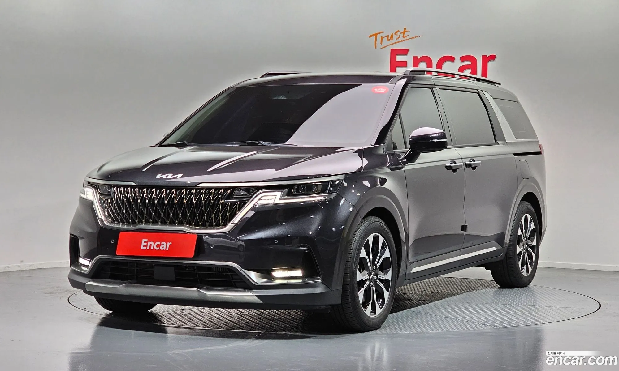 Kia Carnival 2021 — 18