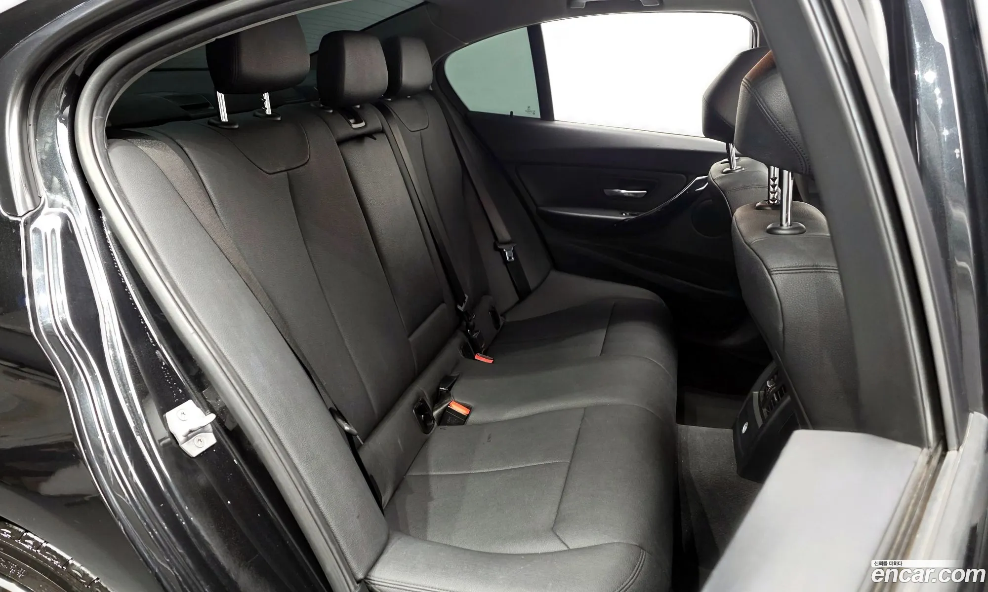 BMW 3 Series 2017 WBA8C5109HA069844 — 10