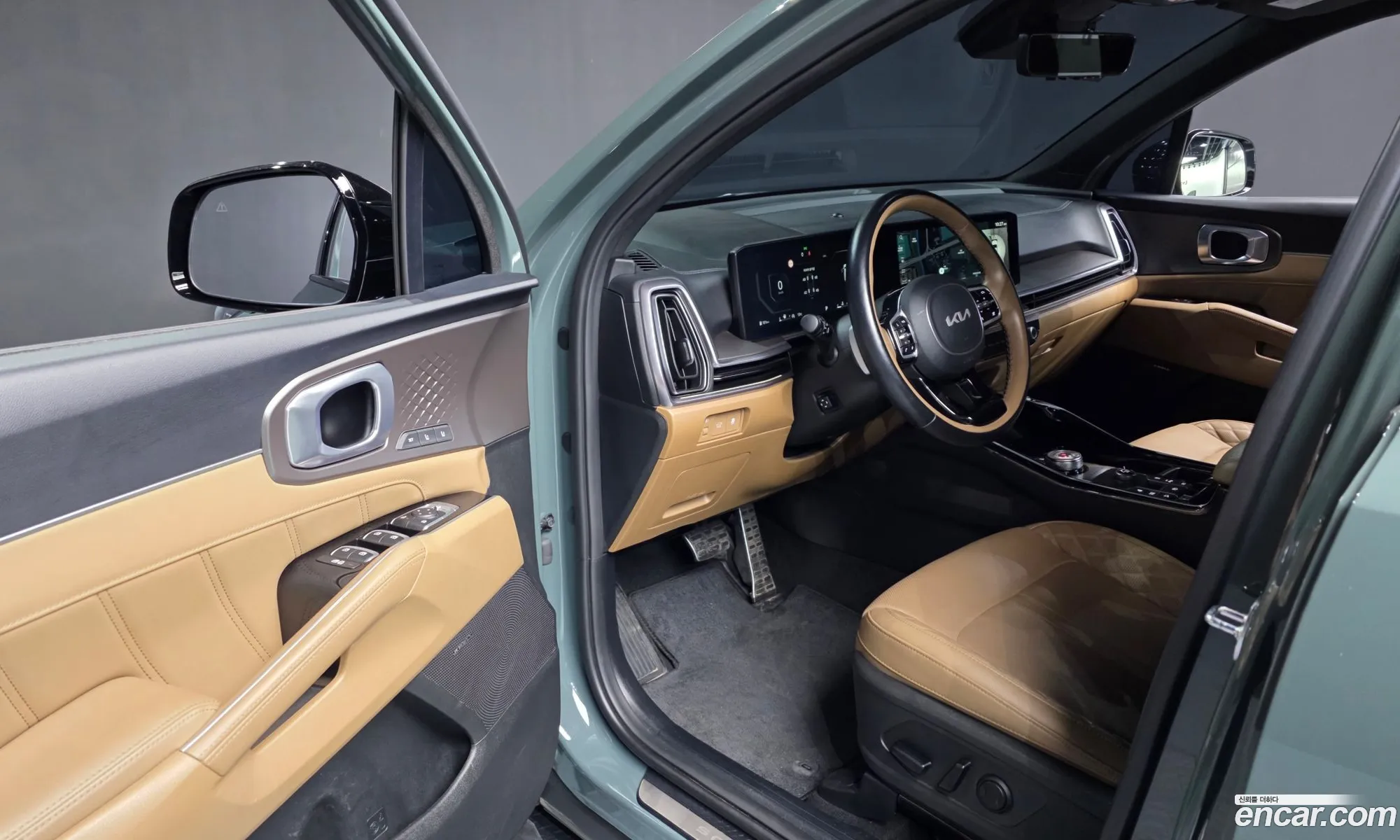 Kia Sorento 2023 — 16