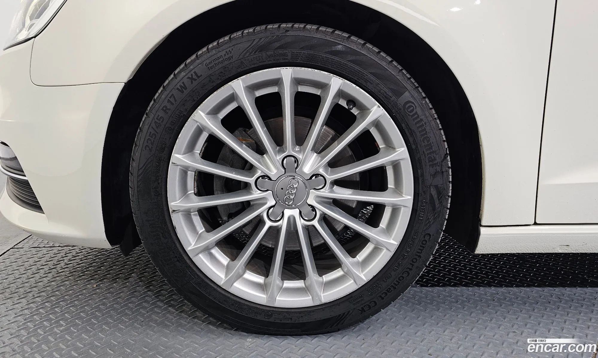 Audi A3 2015 WAUZZZ8V6FA091745 — 18