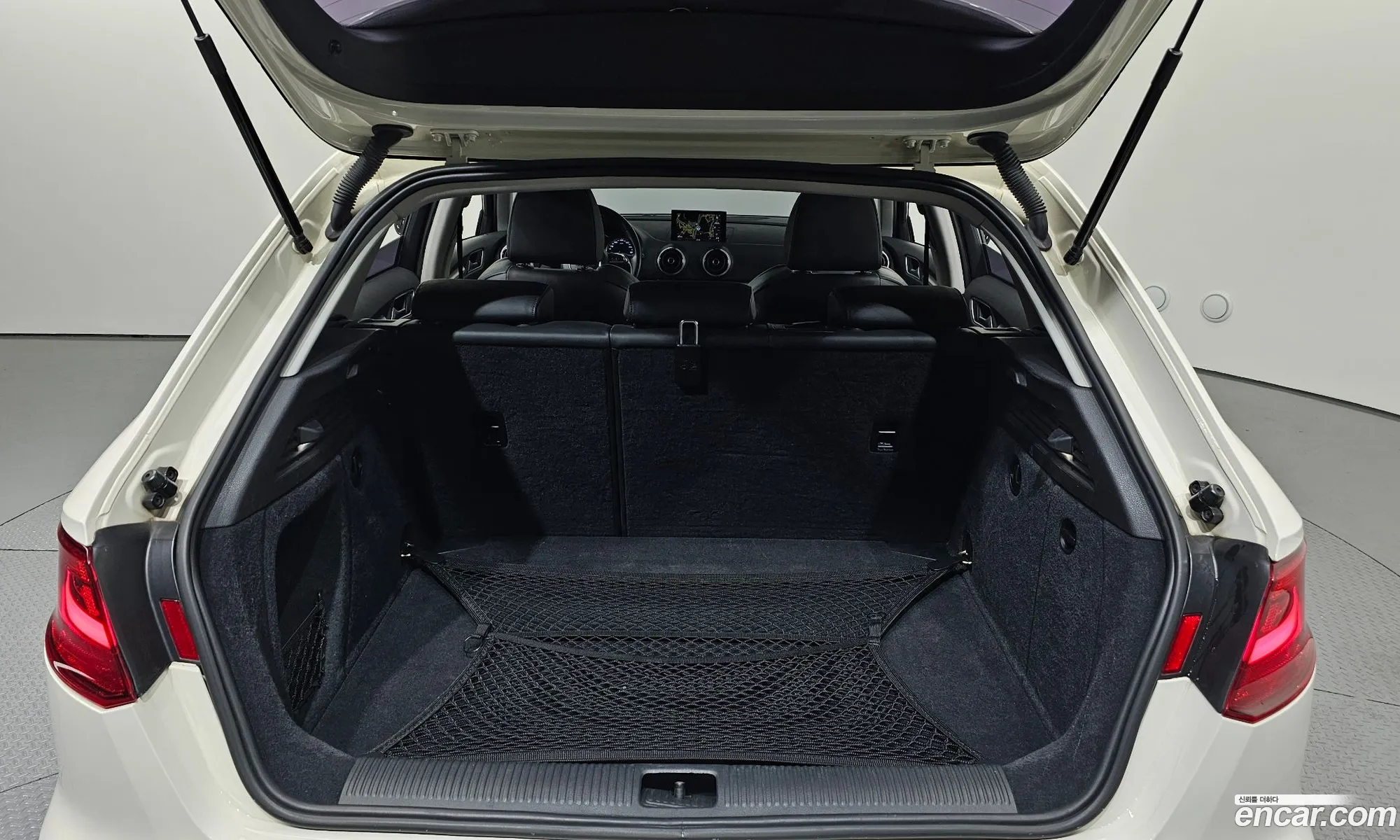 Audi A3 2015 WAUZZZ8V6FA091745 — 8