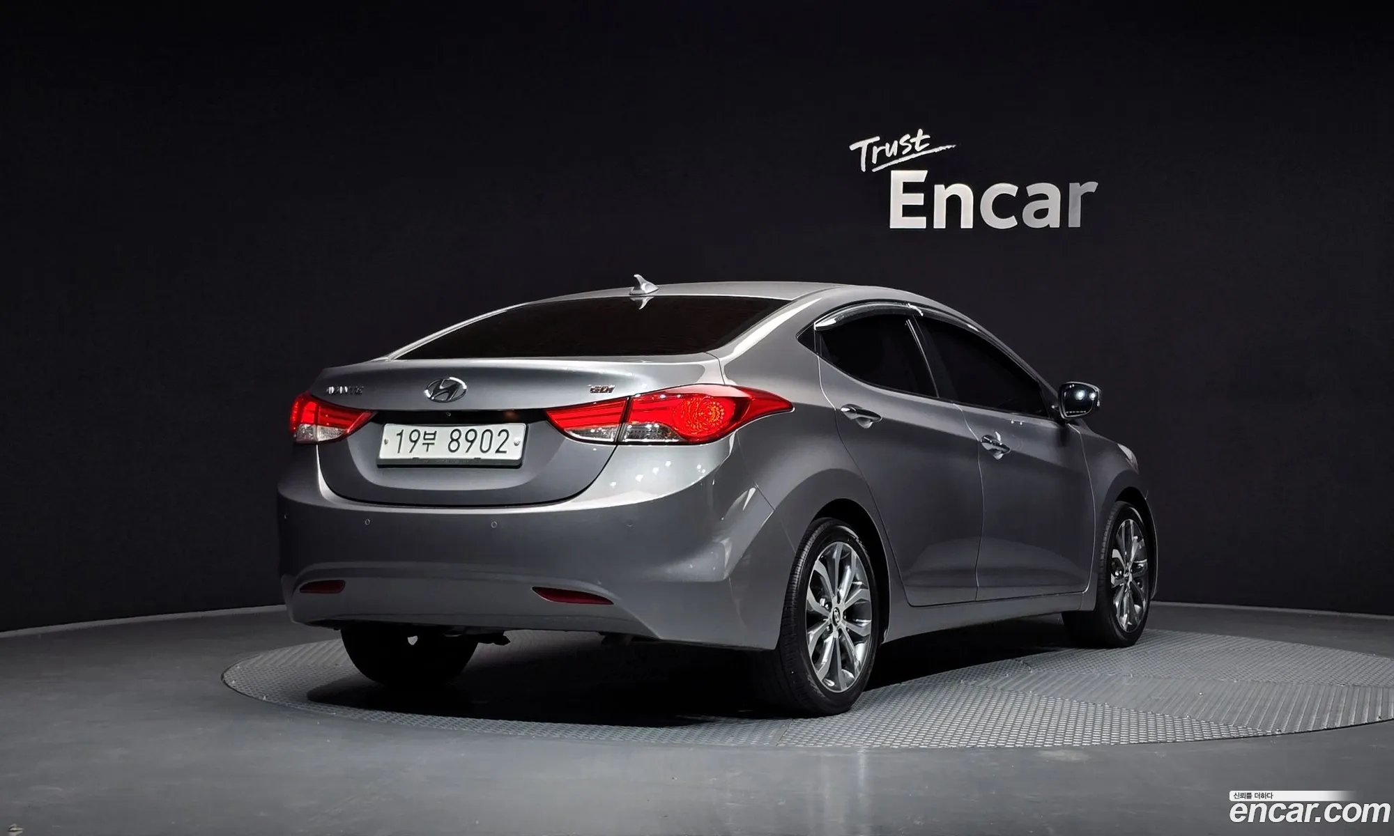 Hyundai Elantra MD 2012 — 17