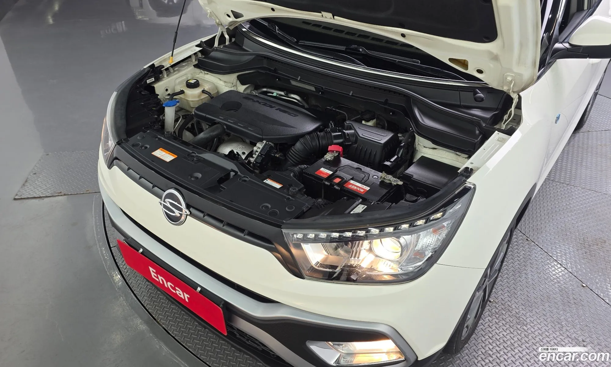 KG Mobility (SsangYong) Tivoli Air 2017 — 18
