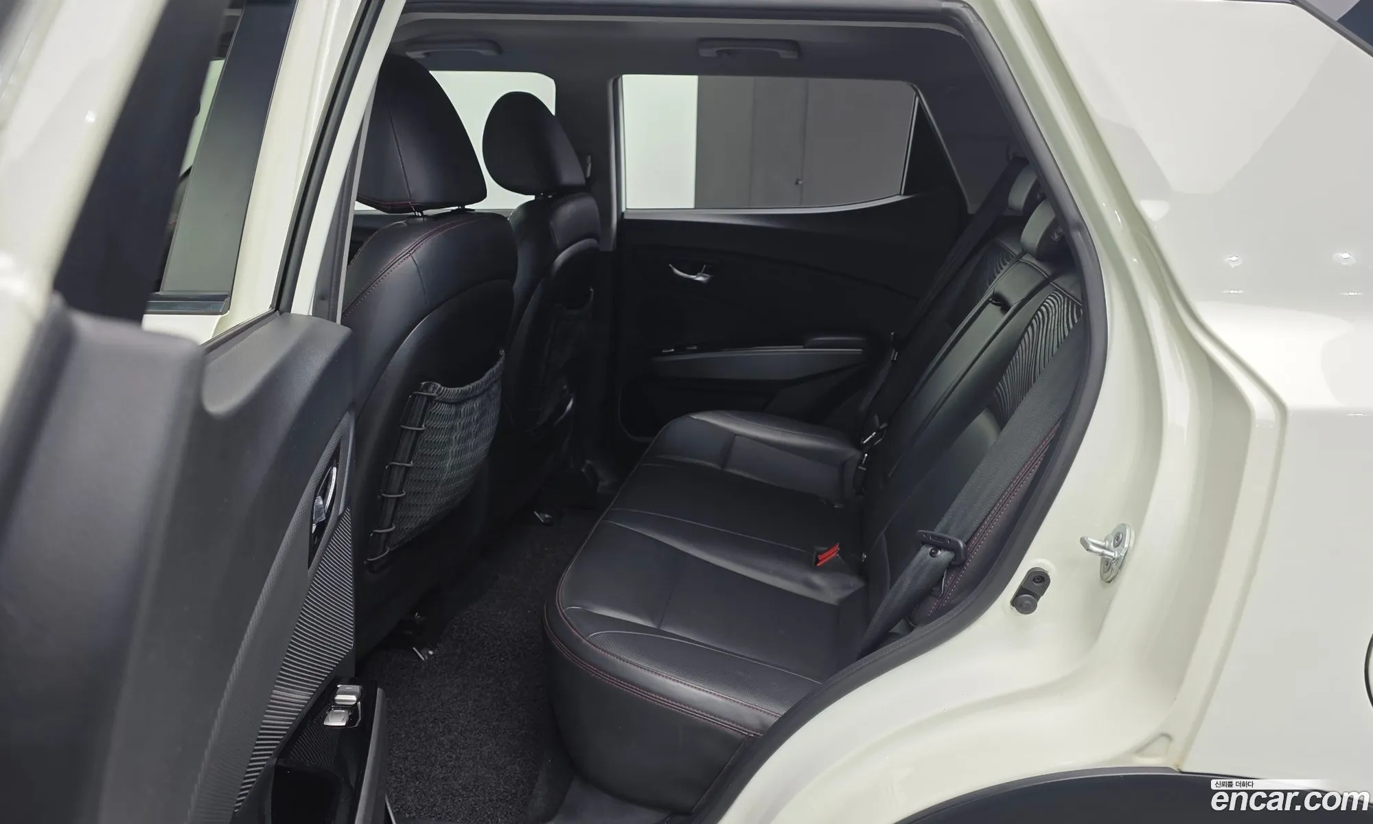 KG Mobility (SsangYong) Tivoli Air 2017 — 10