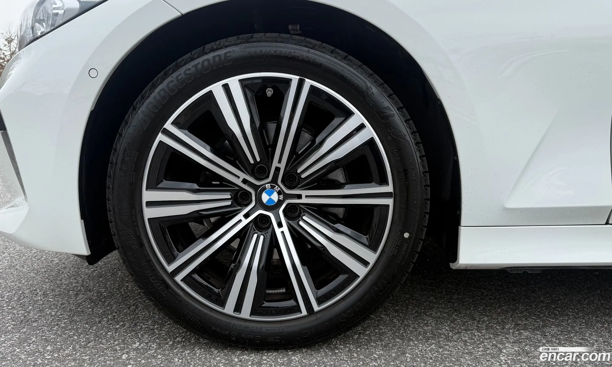 BMW 3 Series 2025 — 4