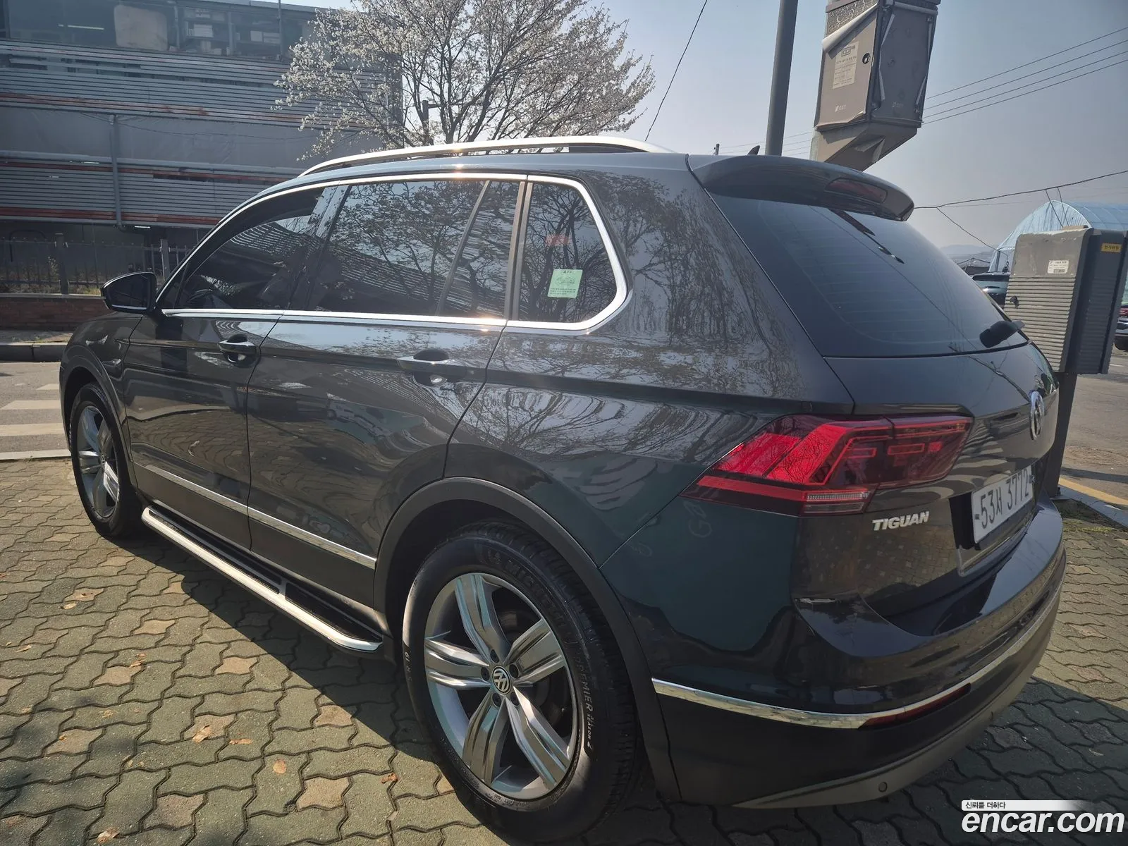 Volkswagen Tiguan 2018 — 12