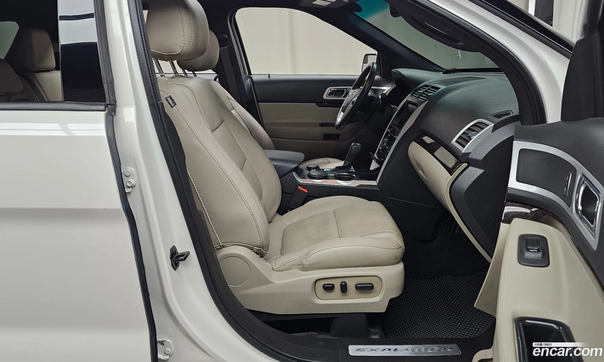 Ford Explorer 2015 1FM5K8F82FGC00627 — 13