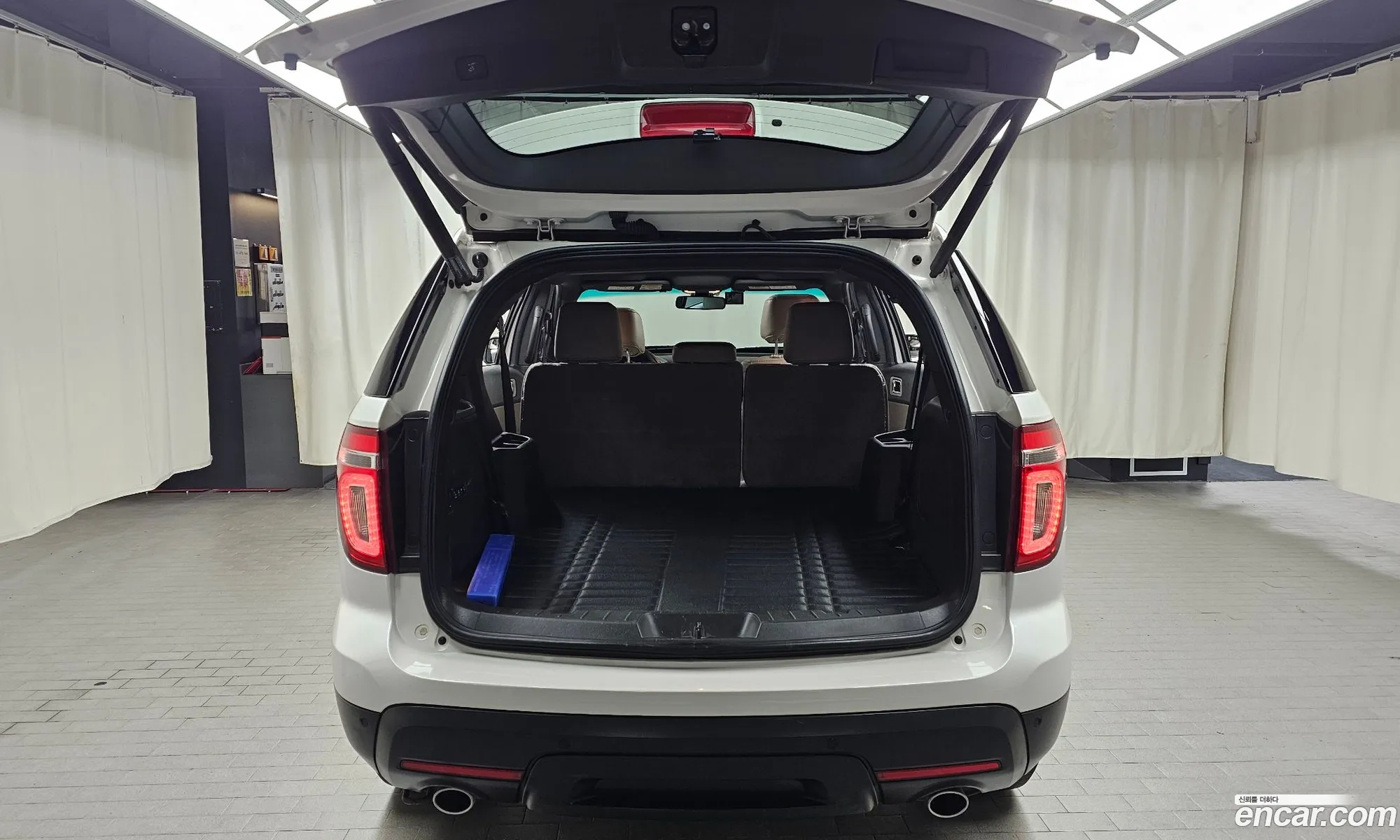 Ford Explorer 2015 1FM5K8F82FGC00627 — 17