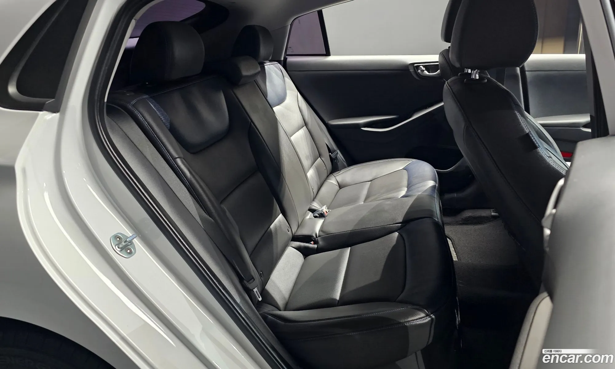 Hyundai Ioniq Hybrid 2016 — 20