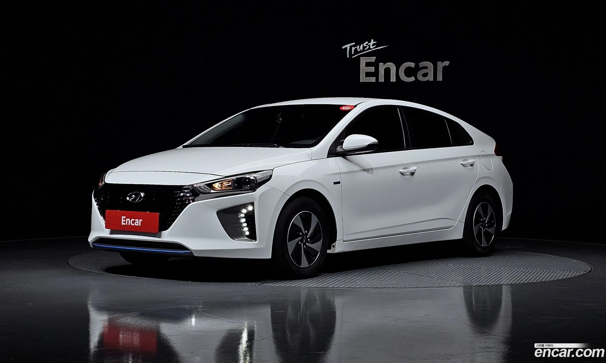 Hyundai Ioniq Hybrid 2016 — 14