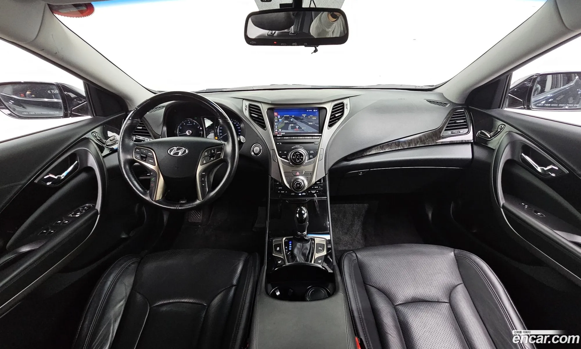 Hyundai Grandeur HG 2012 — 10