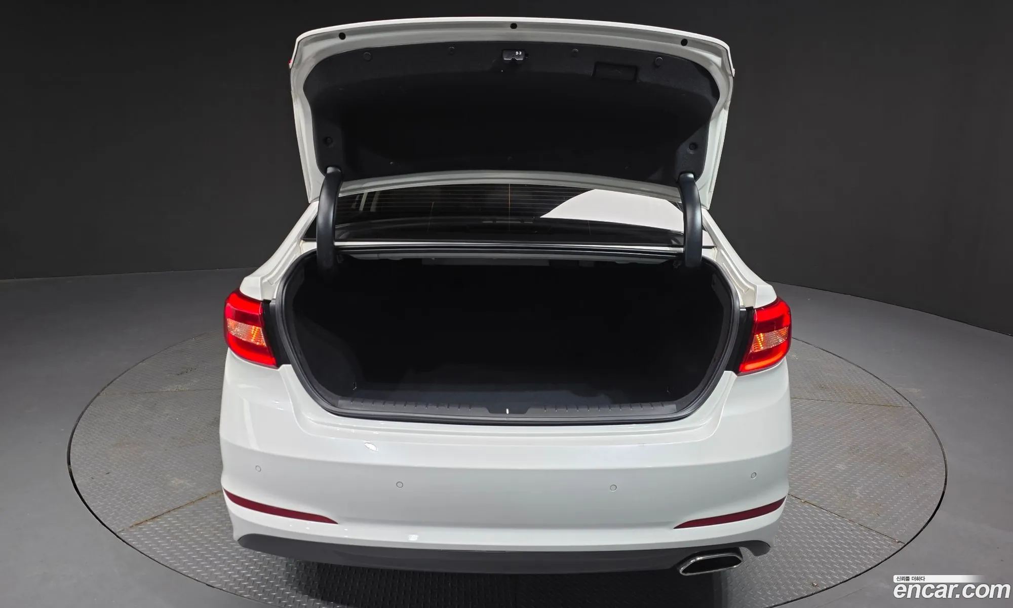 Hyundai LF Sonata 2014 — 20