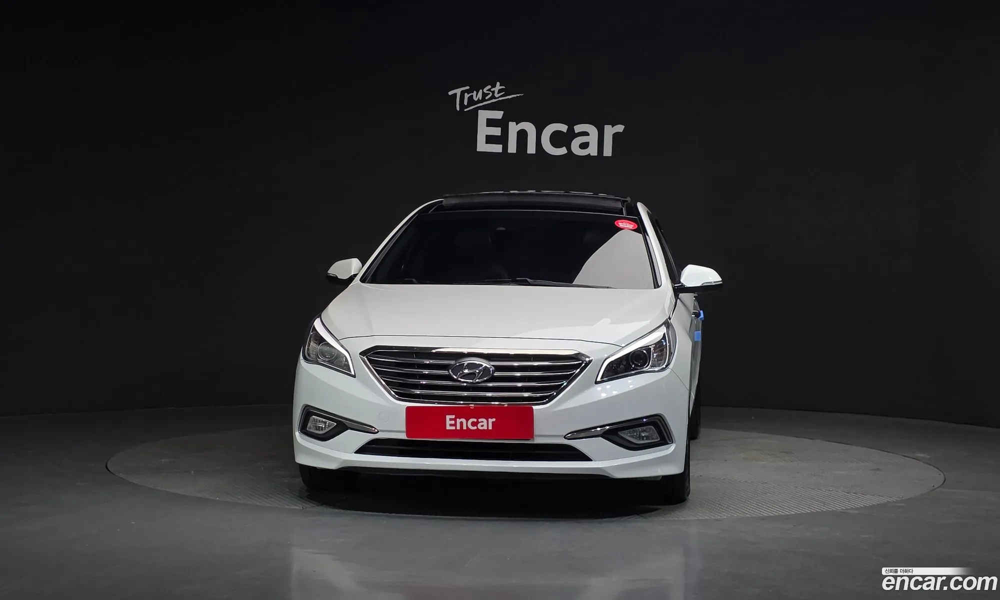 Hyundai LF Sonata 2014 — 11