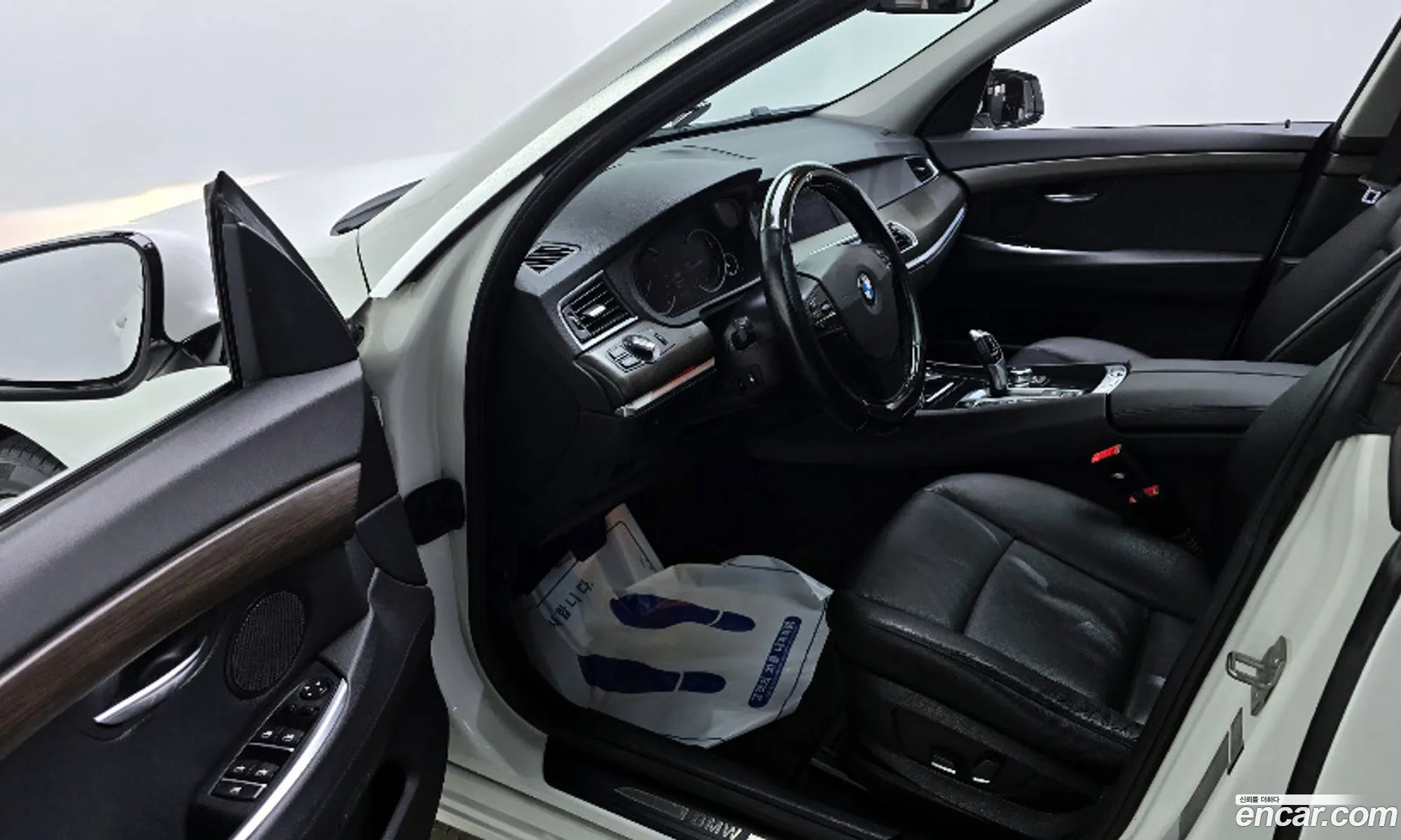 BMW 5 Series GT 2013 — 17