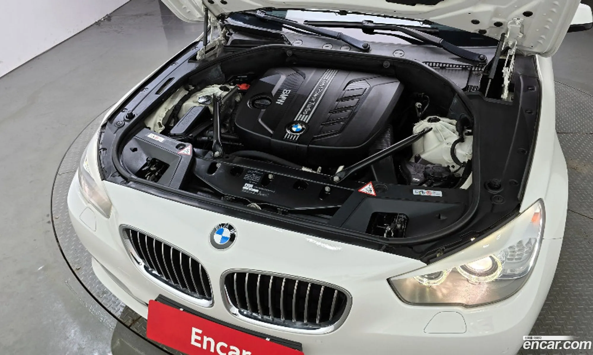 BMW 5 Series GT 2013 — 16