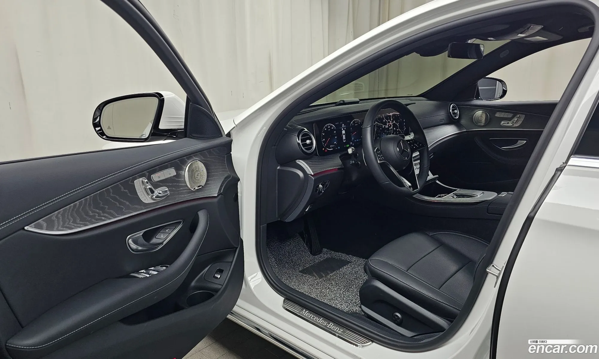 Mercedes-Benz E-Class W213 2022 — 10