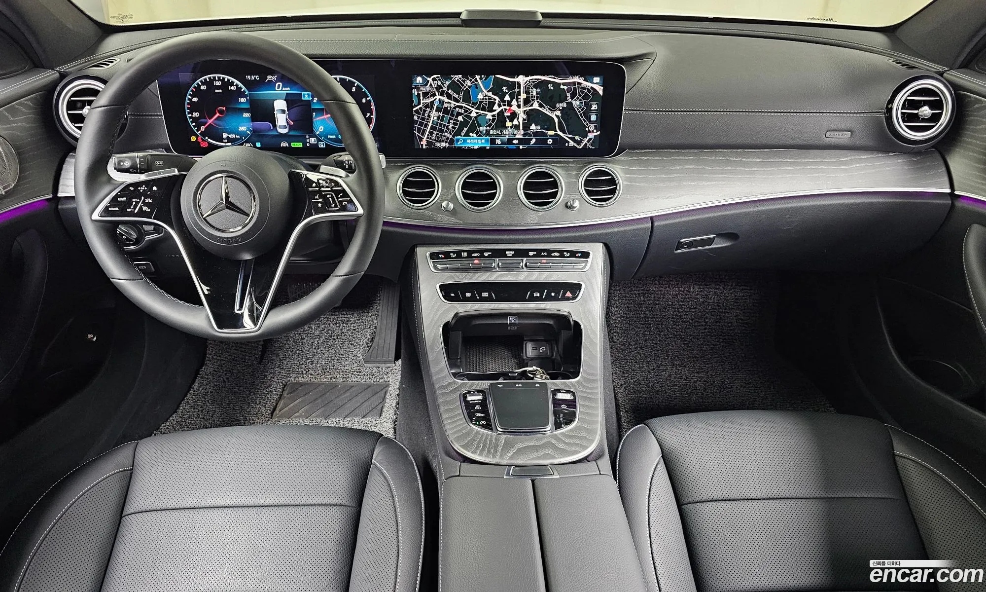 Mercedes-Benz E-Class W213 2022 — 19