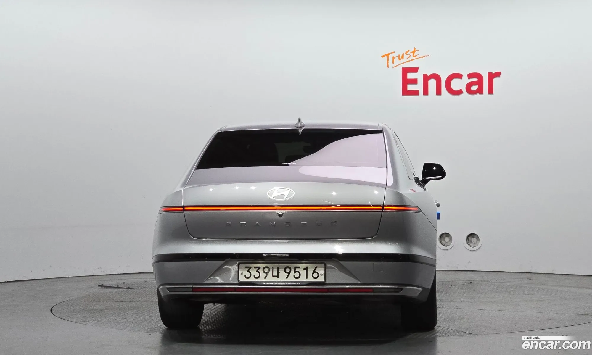 Hyundai Grandeur 2023 — 16
