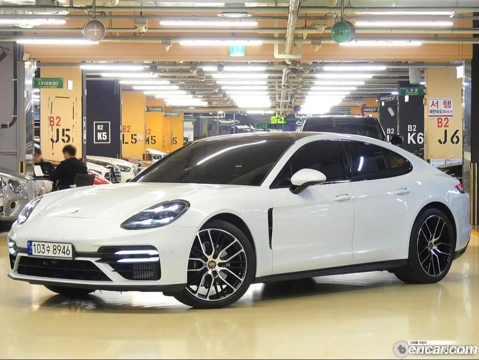 Porsche Panamera 2022 — 4