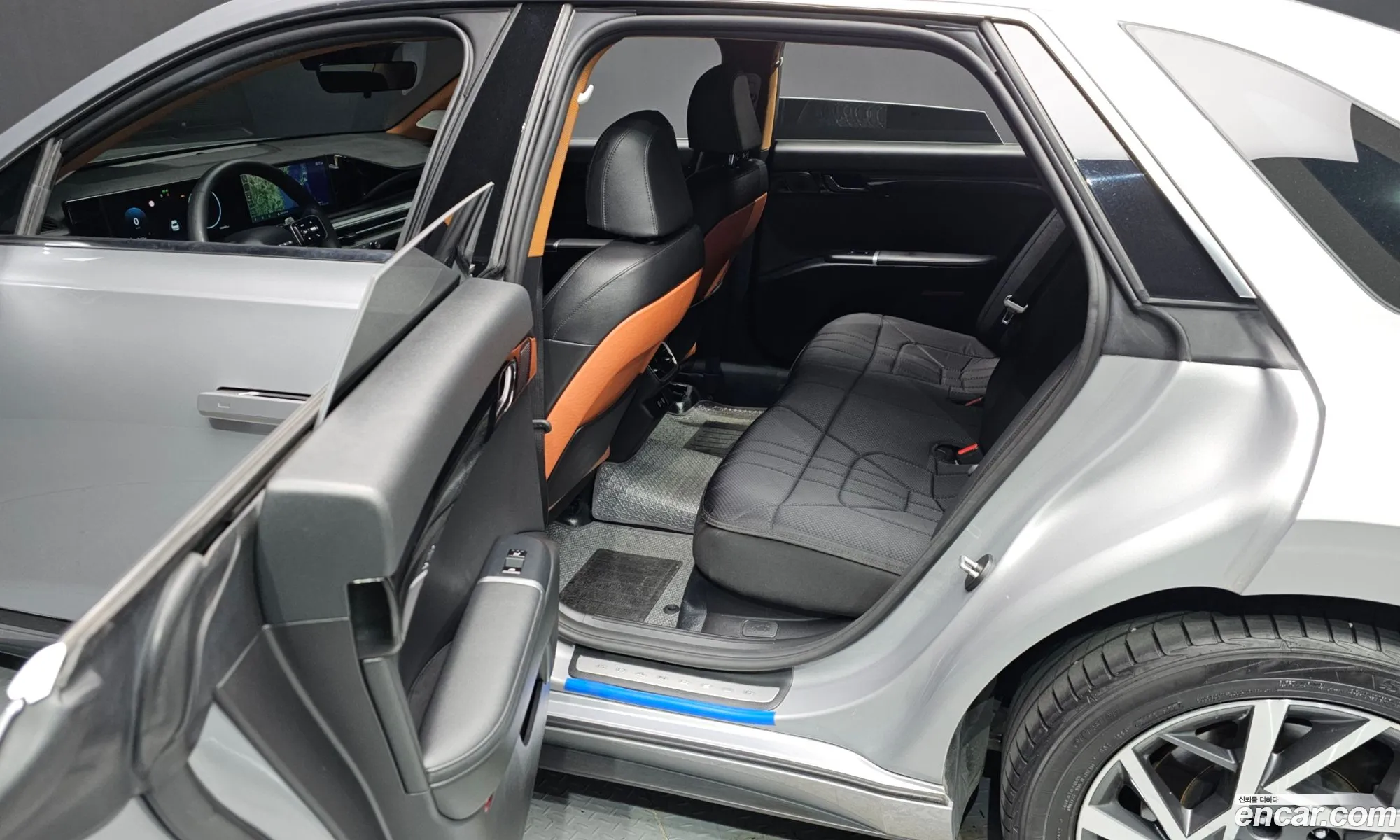 Hyundai Grandeur 2023 — 7