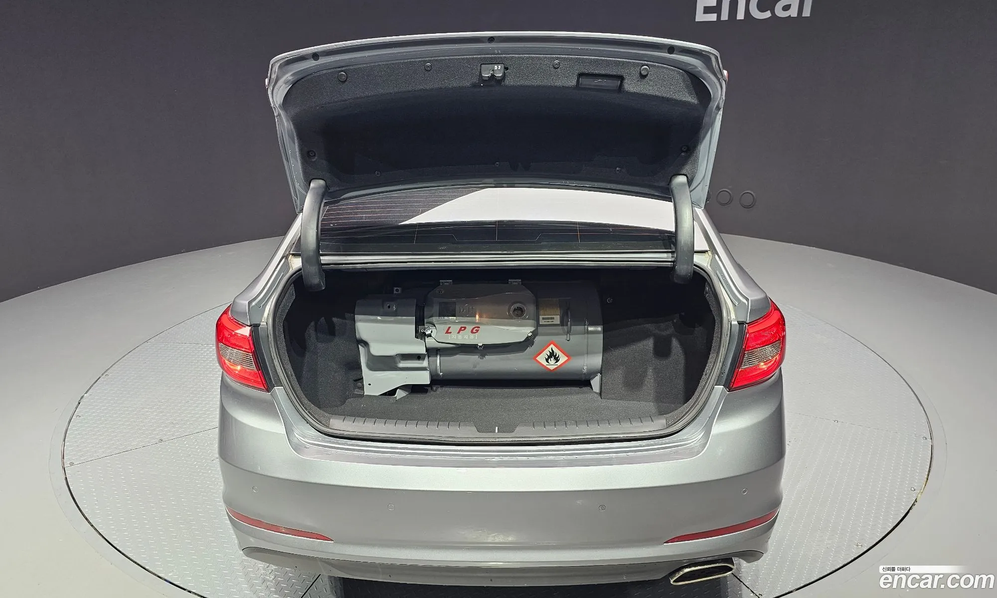 Hyundai LF Sonata 2014 — 14