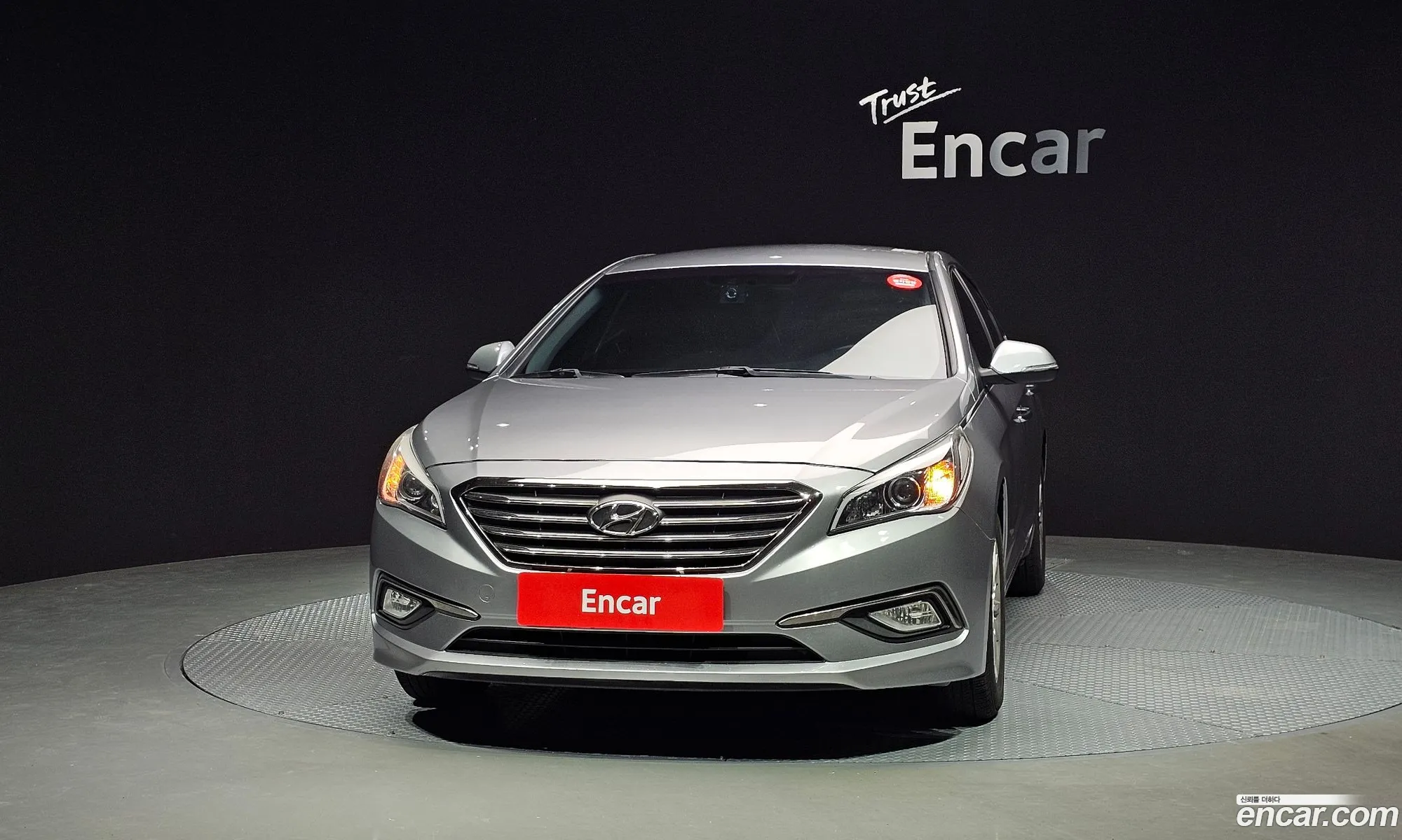 Hyundai LF Sonata 2014 — 13
