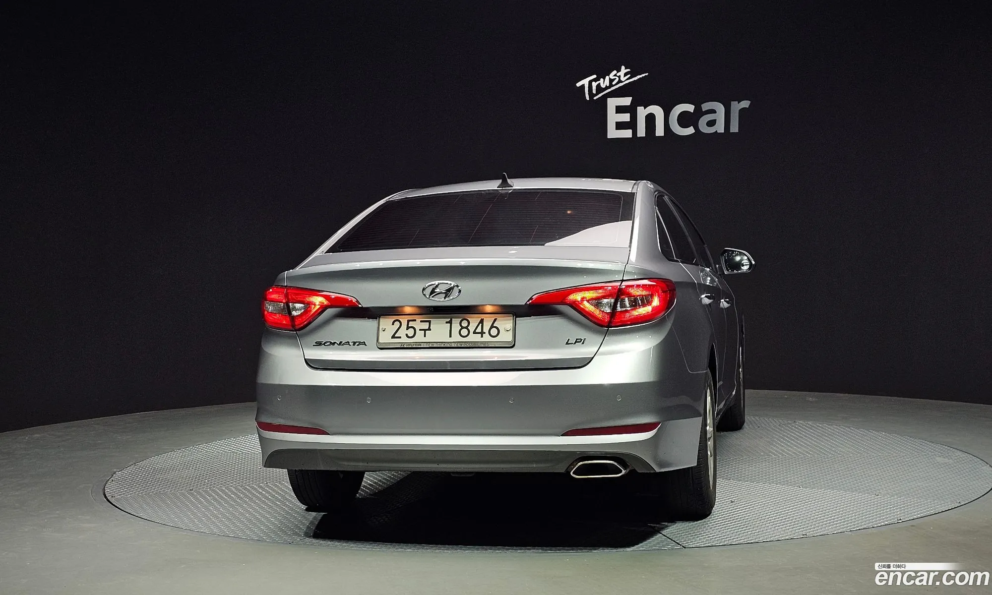 Hyundai LF Sonata 2014 — 18