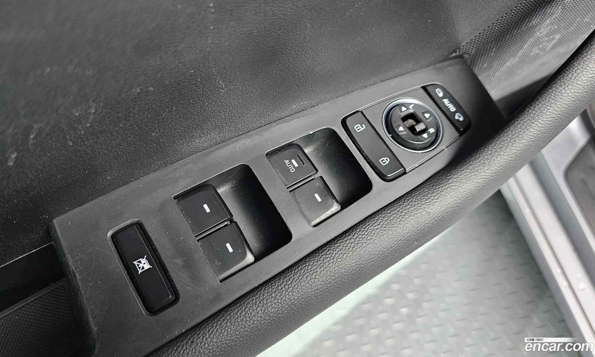 Hyundai LF Sonata 2014 — 3
