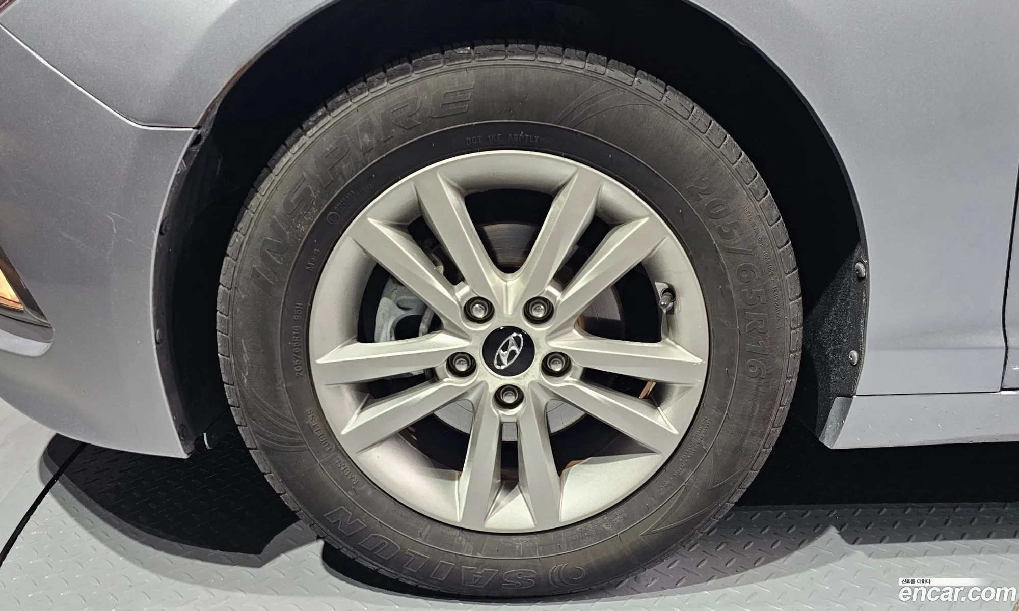 Hyundai LF Sonata 2014 — 17