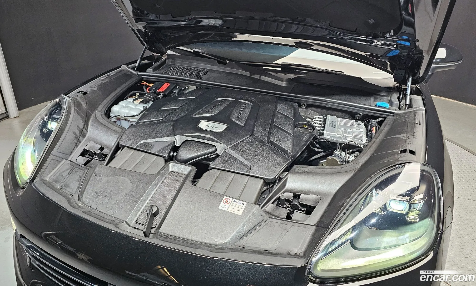 Porsche Cayenne 2022 WP1BA29Y0PDA35696 — 16