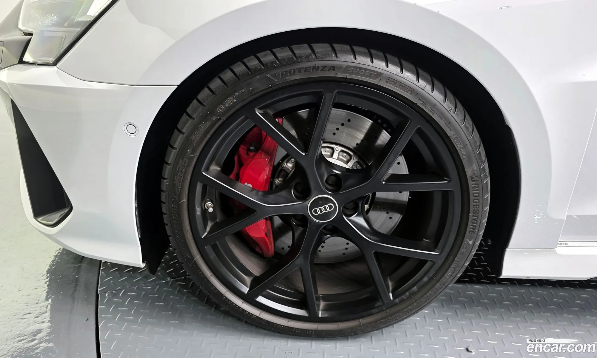 Audi RS3 2025 — 19