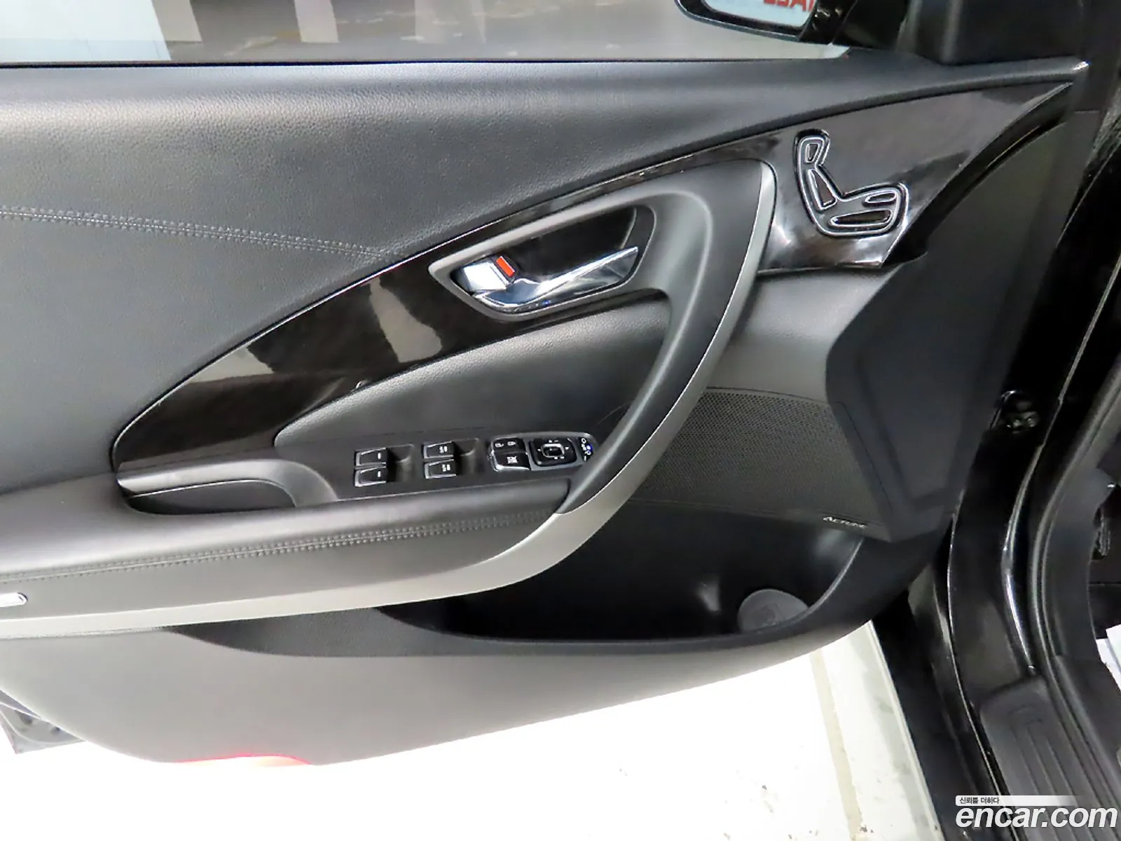 Hyundai Grandeur HG 2015 — 13