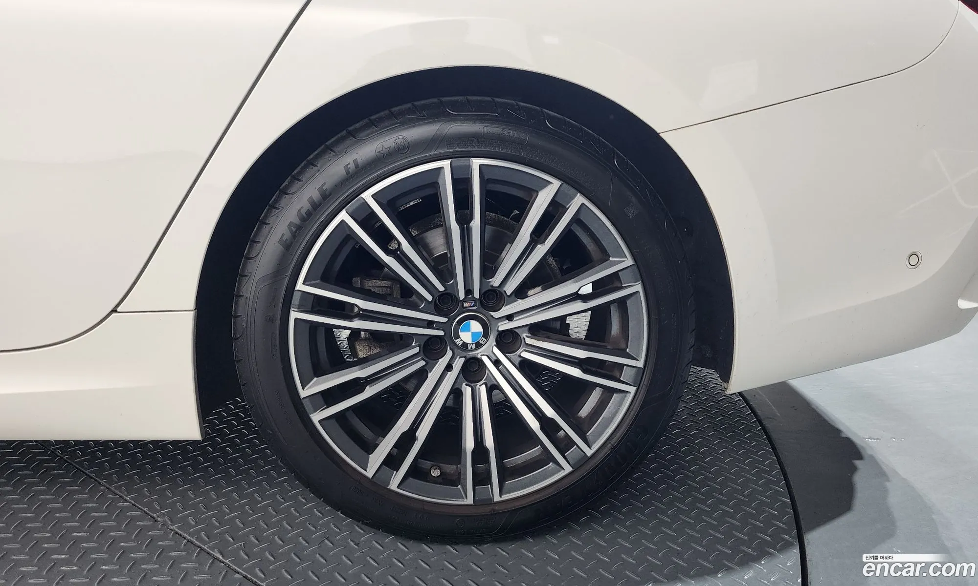BMW 3 Series 2021 WBA5X5100MFK96070 — 7