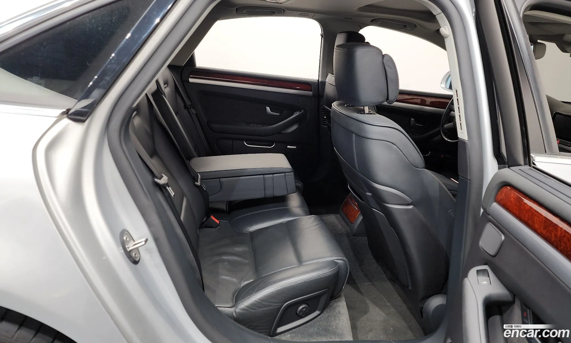 Audi A8 2010 WAUZZZ4EXAN004565 — 9