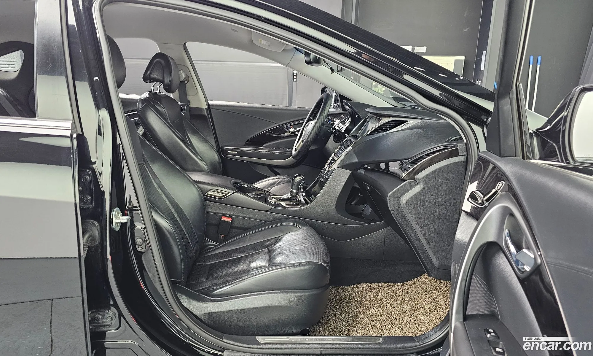 Hyundai Grandeur HG 2013 — 20