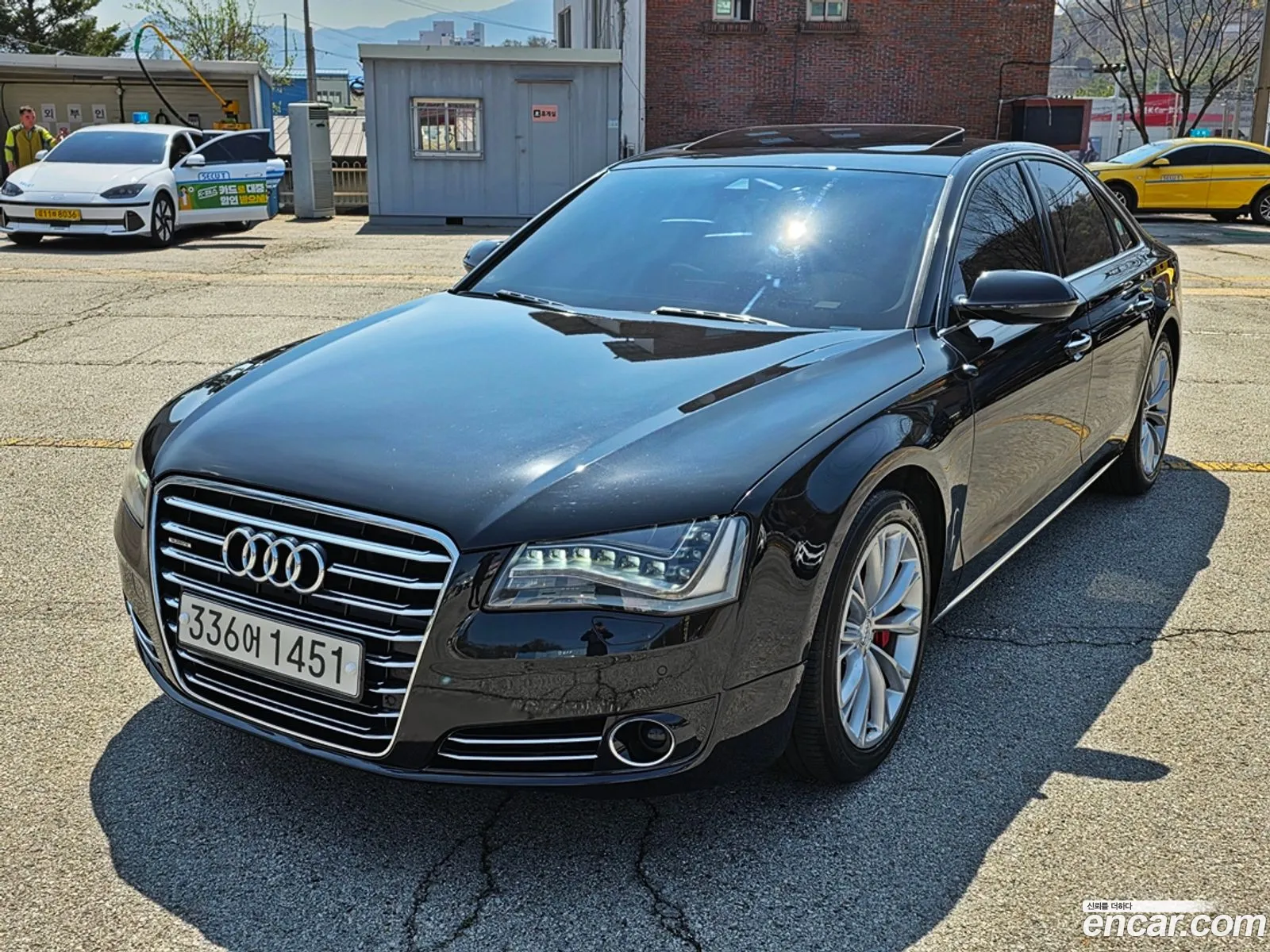 Audi A8 2010 — 10