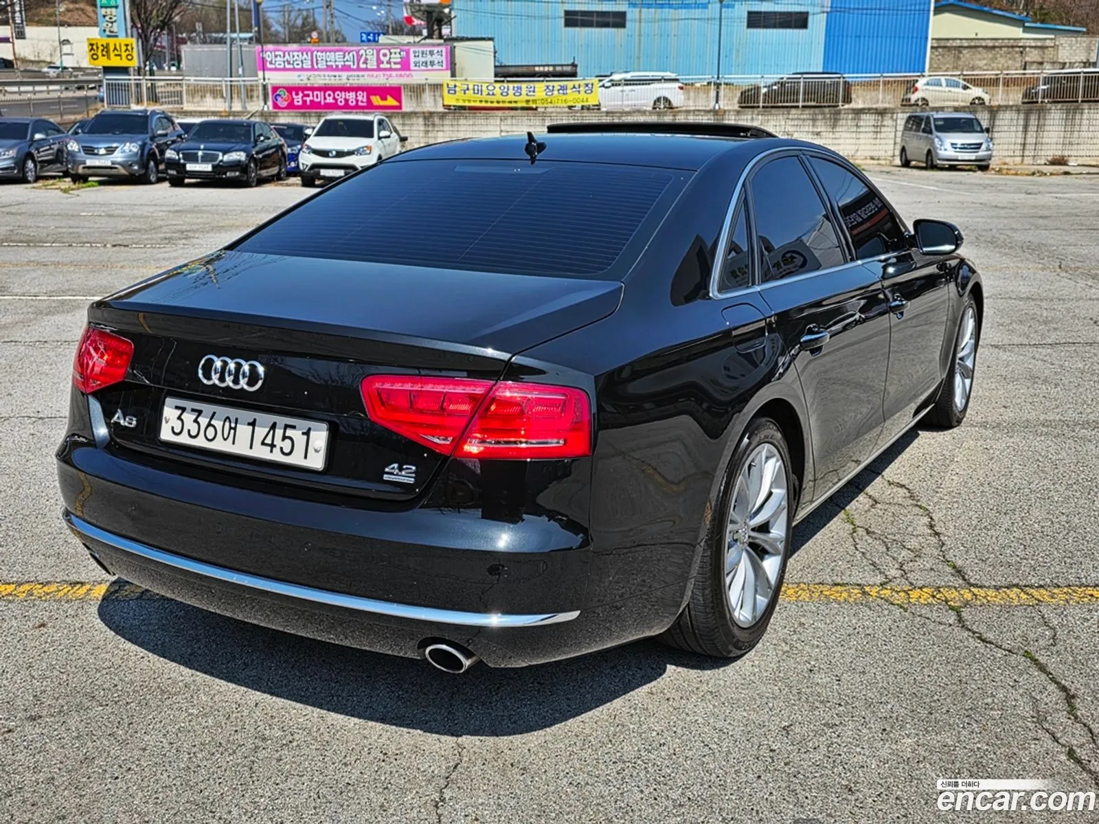 Audi A8 2010 — 19