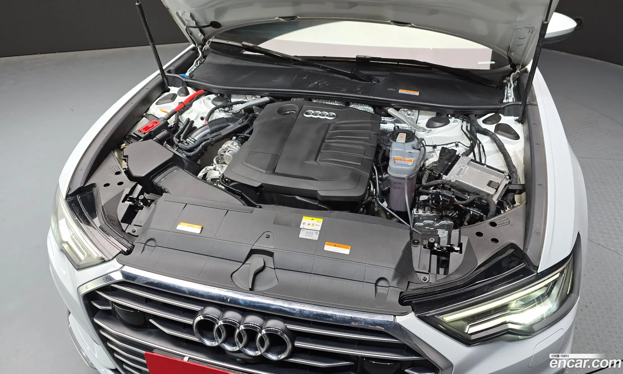 Audi A6 2022 WAUZZZF24NN042771 — 4