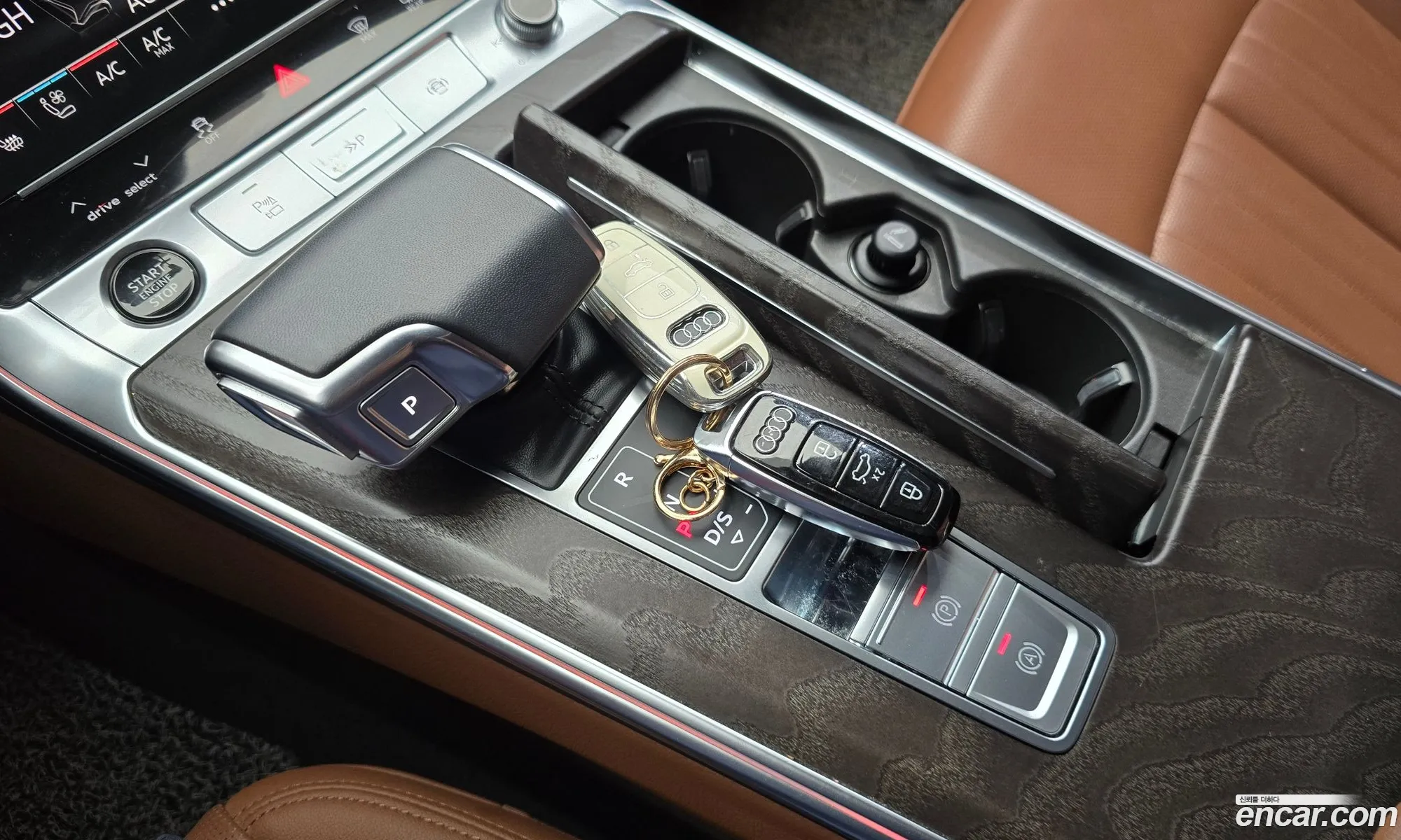 Audi A6 2022 WAUZZZF24NN042771 — 2
