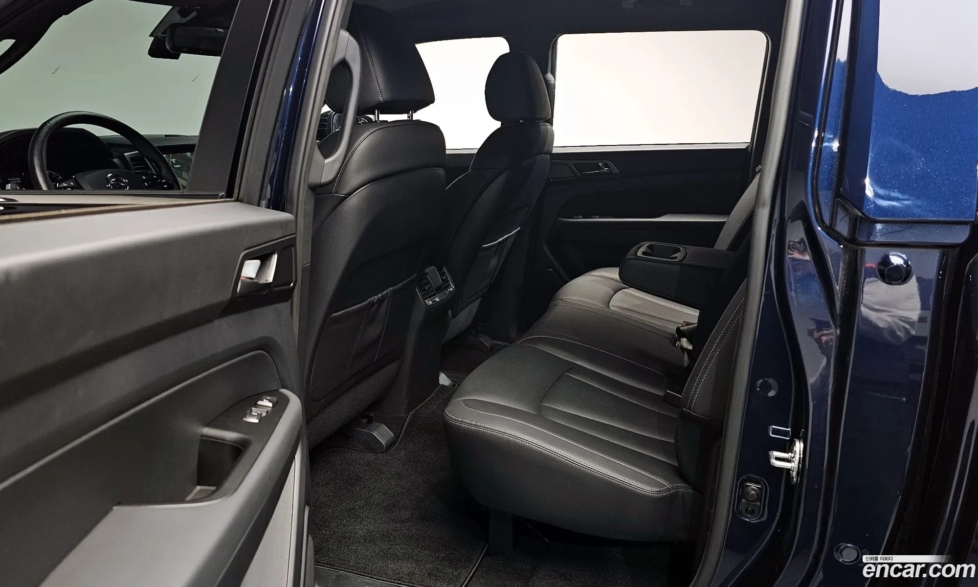 KG Mobility (SsangYong) Rexton Sports Khan 2022 — 18