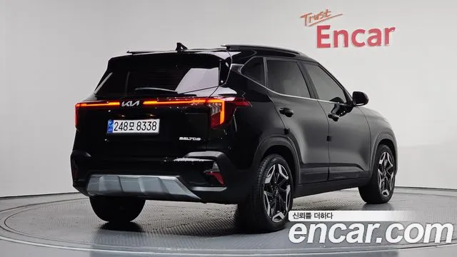 Kia Seltos 2023 — 7
