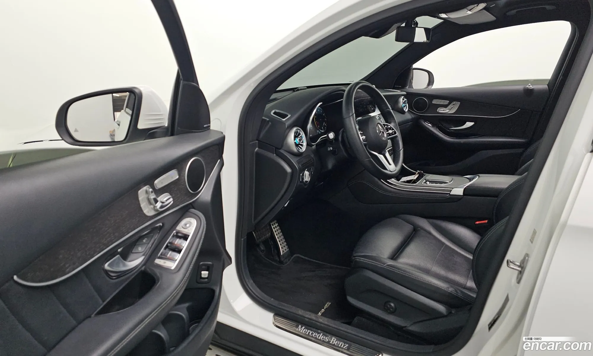 Mercedes-Benz GLC-Class X253 2020 — 11
