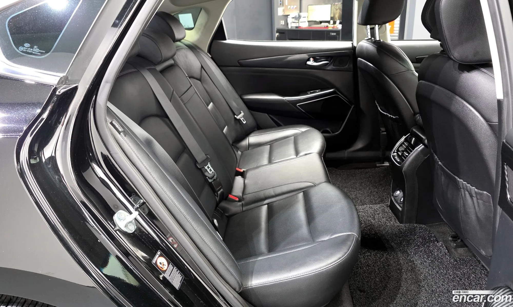 Kia K7 Premier 2020 KNALB41BBLA211743 — 10
