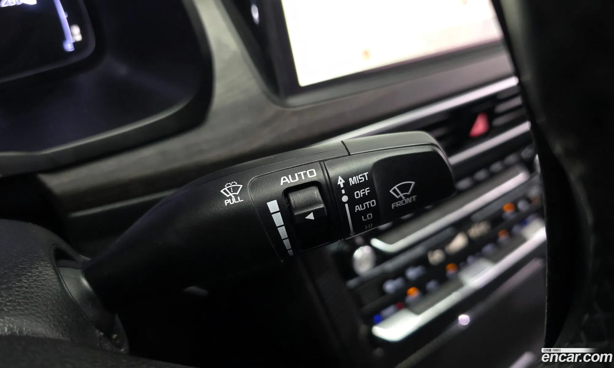 Kia K7 Premier 2020 KNALB41BBLA211743 — 11
