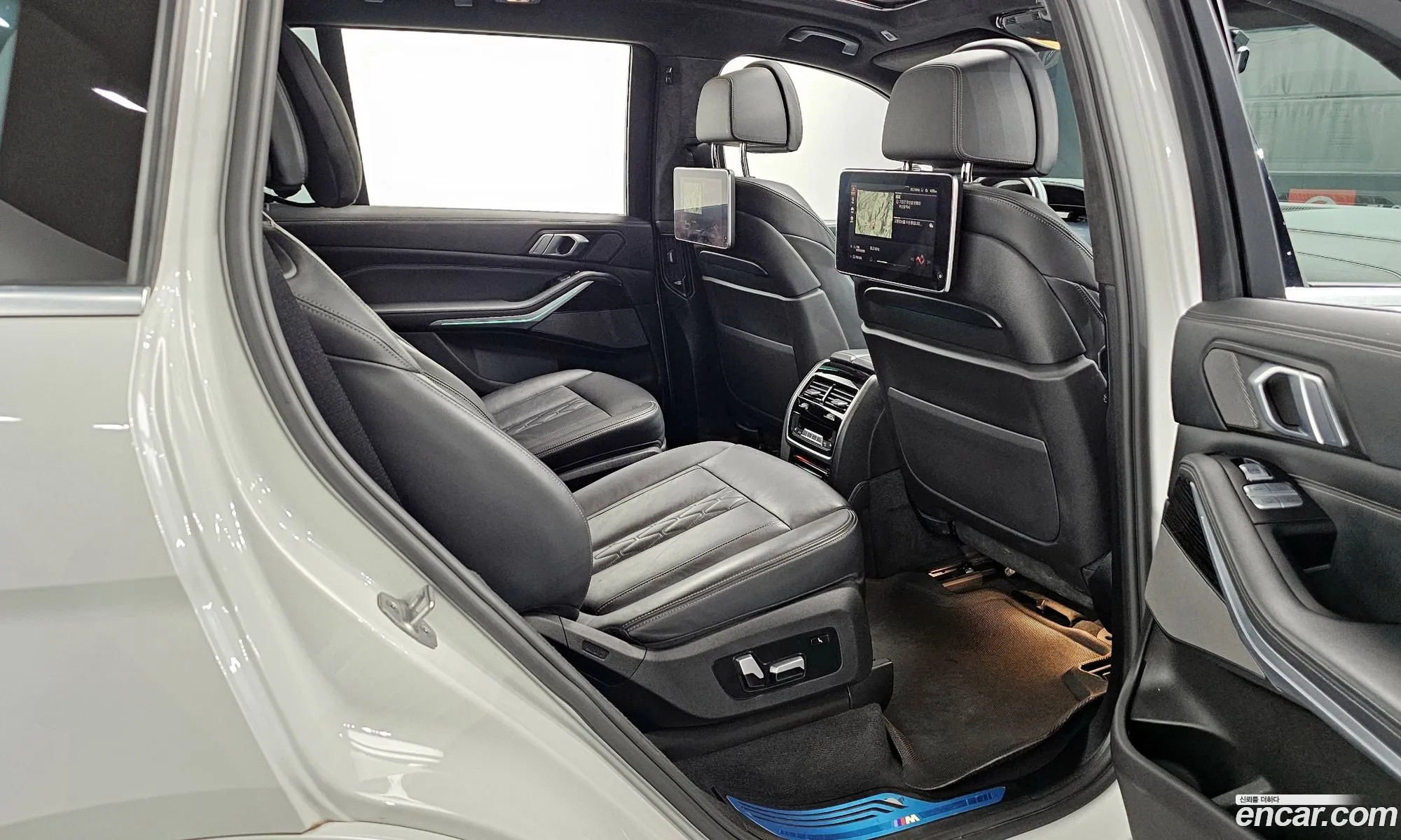 BMW X7 2020 — 19