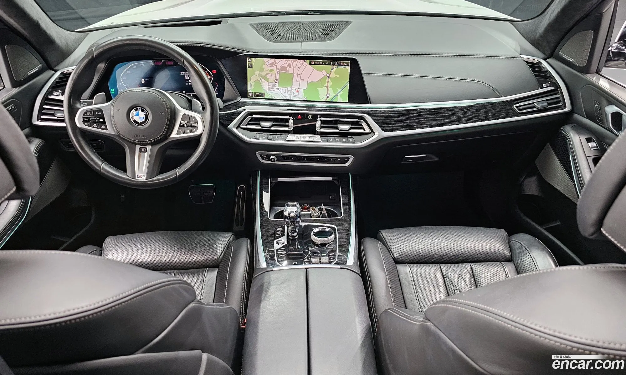 BMW X7 2020 — 12