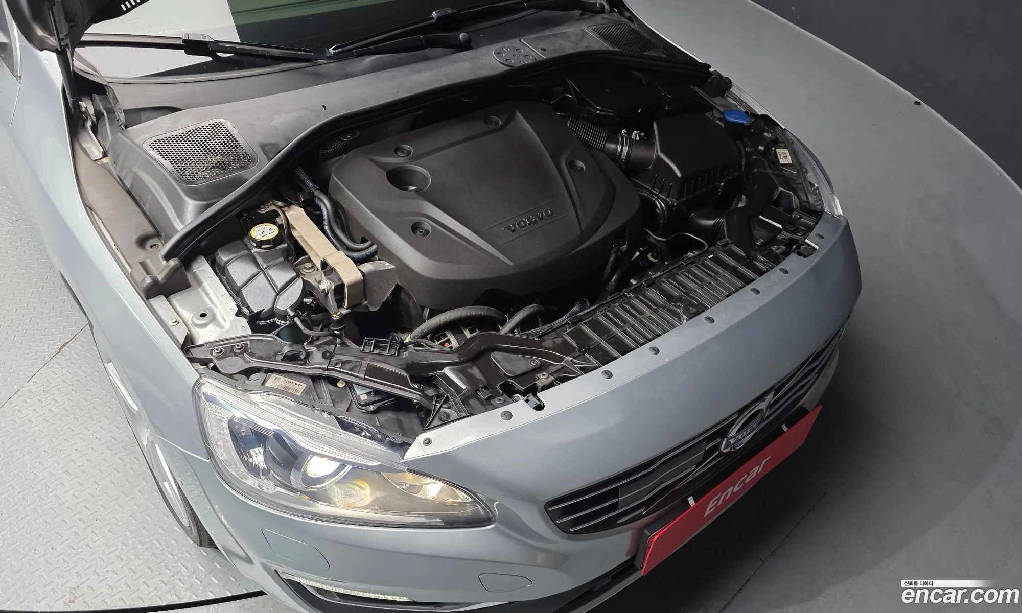 Volvo S60 2017 YV1FSA8BDH2437431 — 8