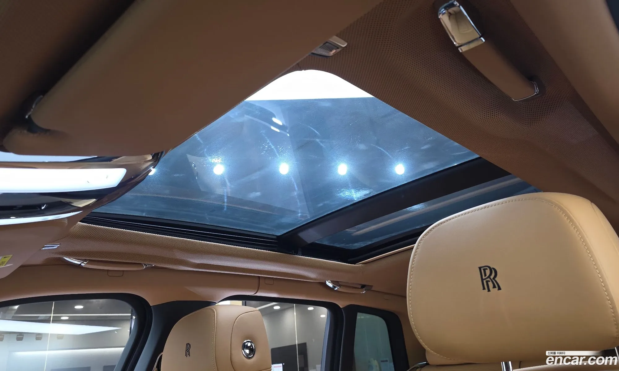 Rolls-Royce Cullinan 2023 — 18