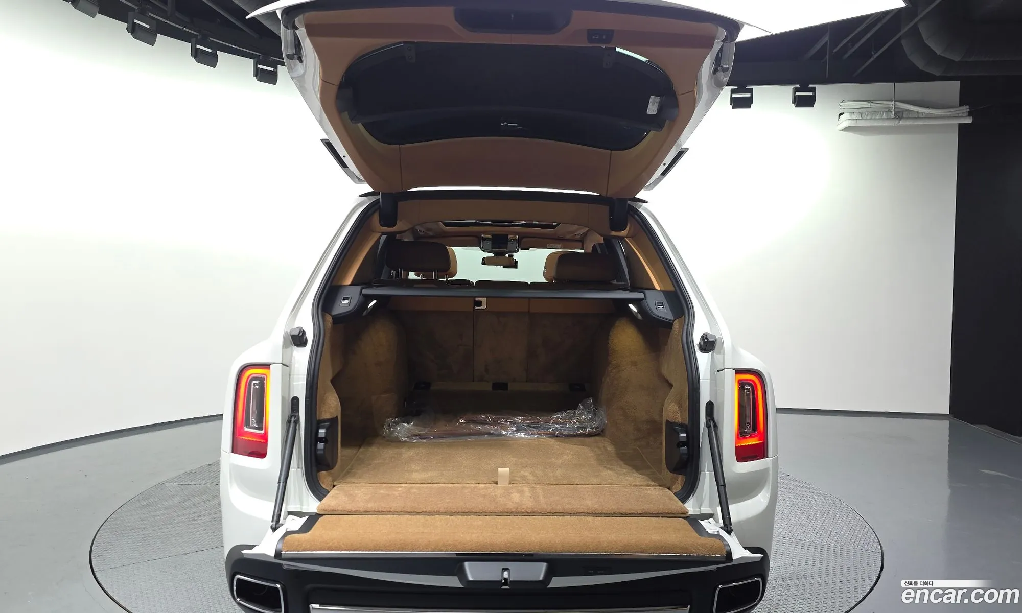 Rolls-Royce Cullinan 2023 — 6