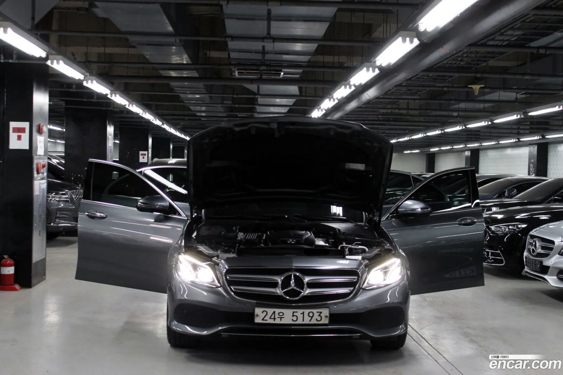 Mercedes-Benz E-Class W213 2018 — 17
